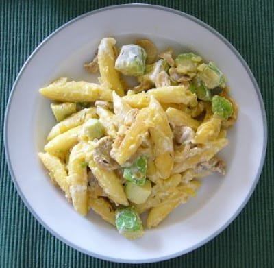 ¡Disfruta de la deliciosa receta alemana de *Schupfnudeln*! Fideos enrollados crujientes, perfectos como acompañamiento o plato principal.