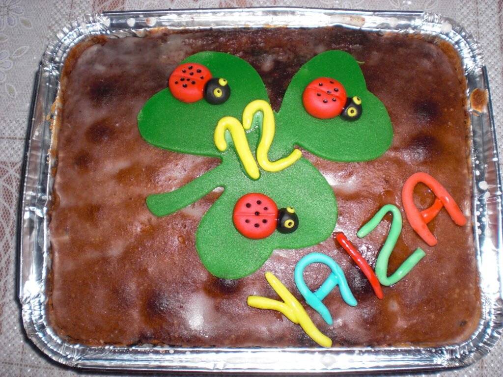 Tarta de mariquitas de la suerte