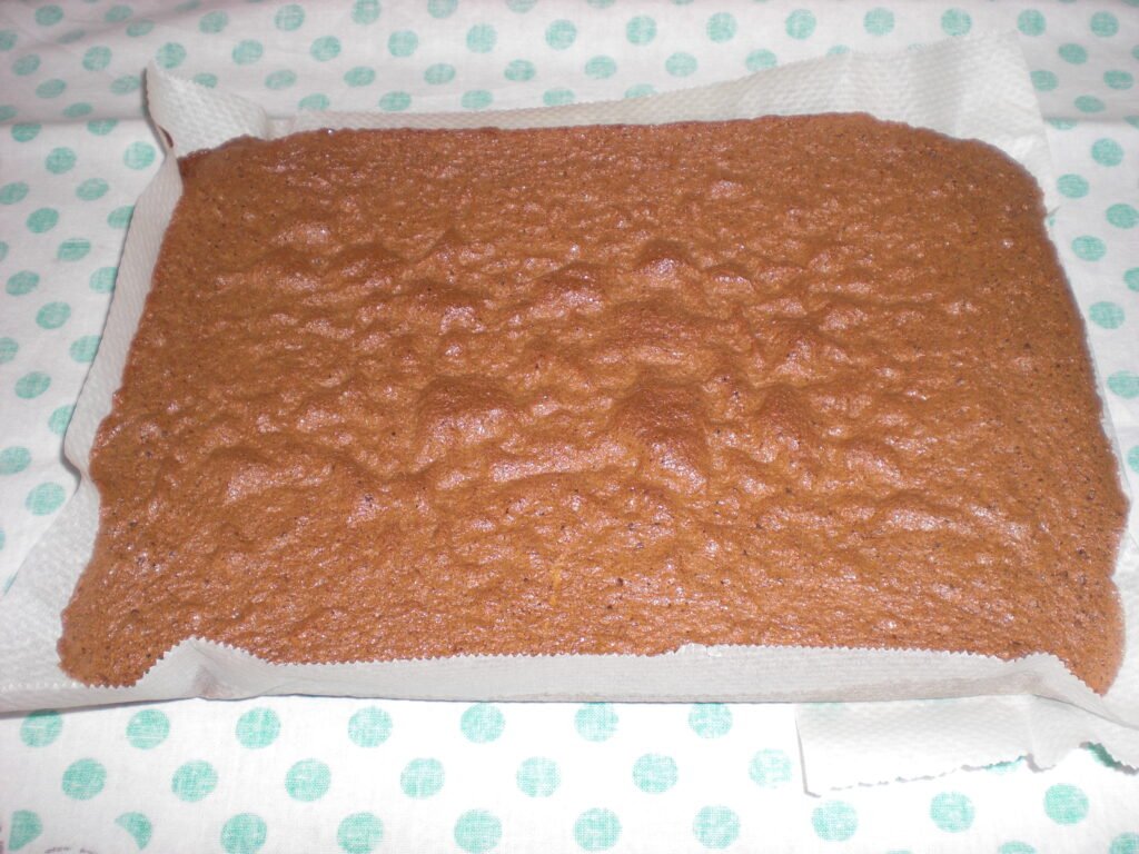 Receta fácil de bizcocho esponjoso y casero en pocos pasos