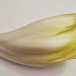 La endibia es un superalimento que mejora la digestión, controla el peso y previene la anemia. ¡Transforma tu salud hoy!